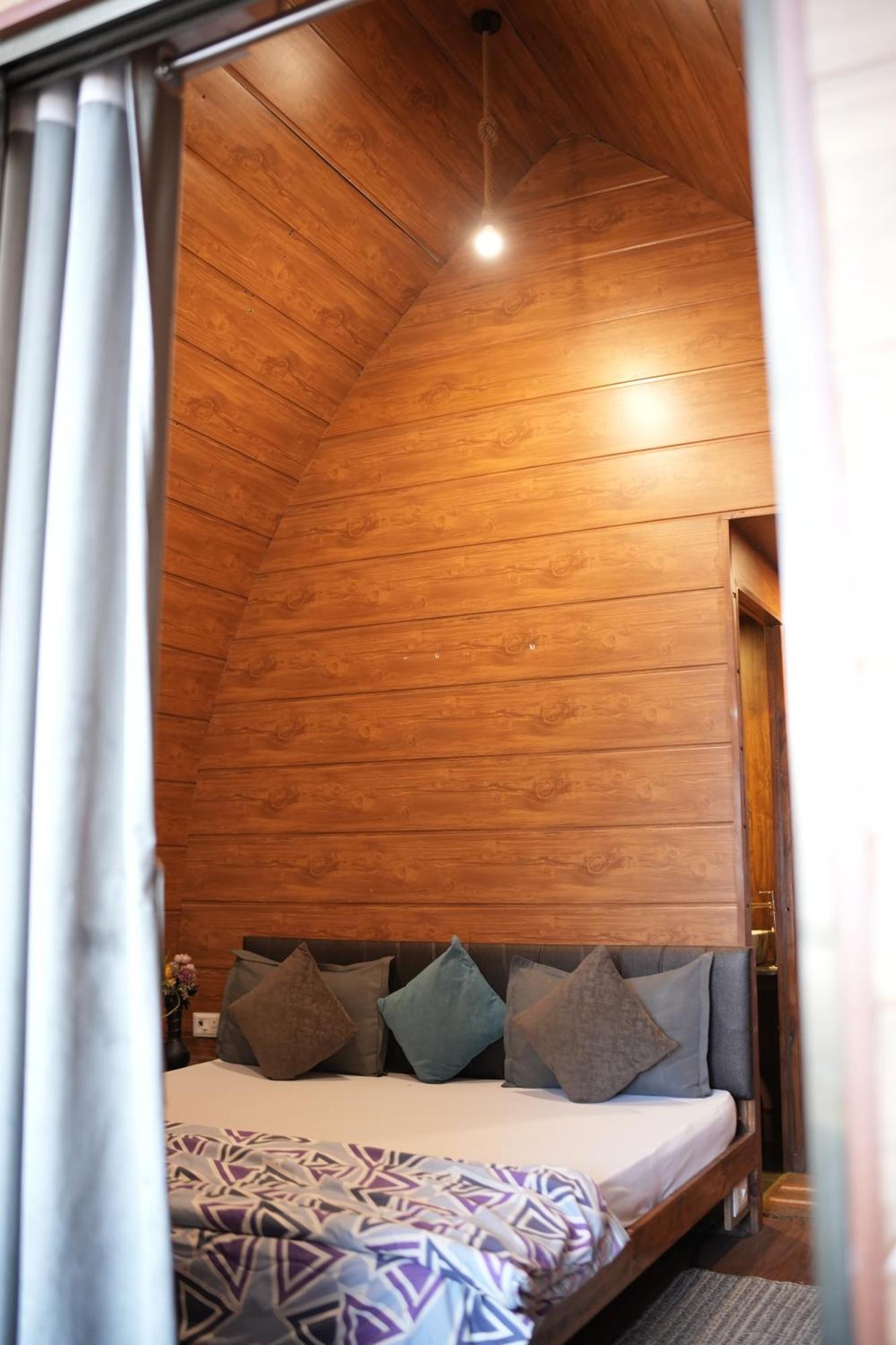 Samadhan Resort And Boating Pune Ngoại thất bức ảnh
